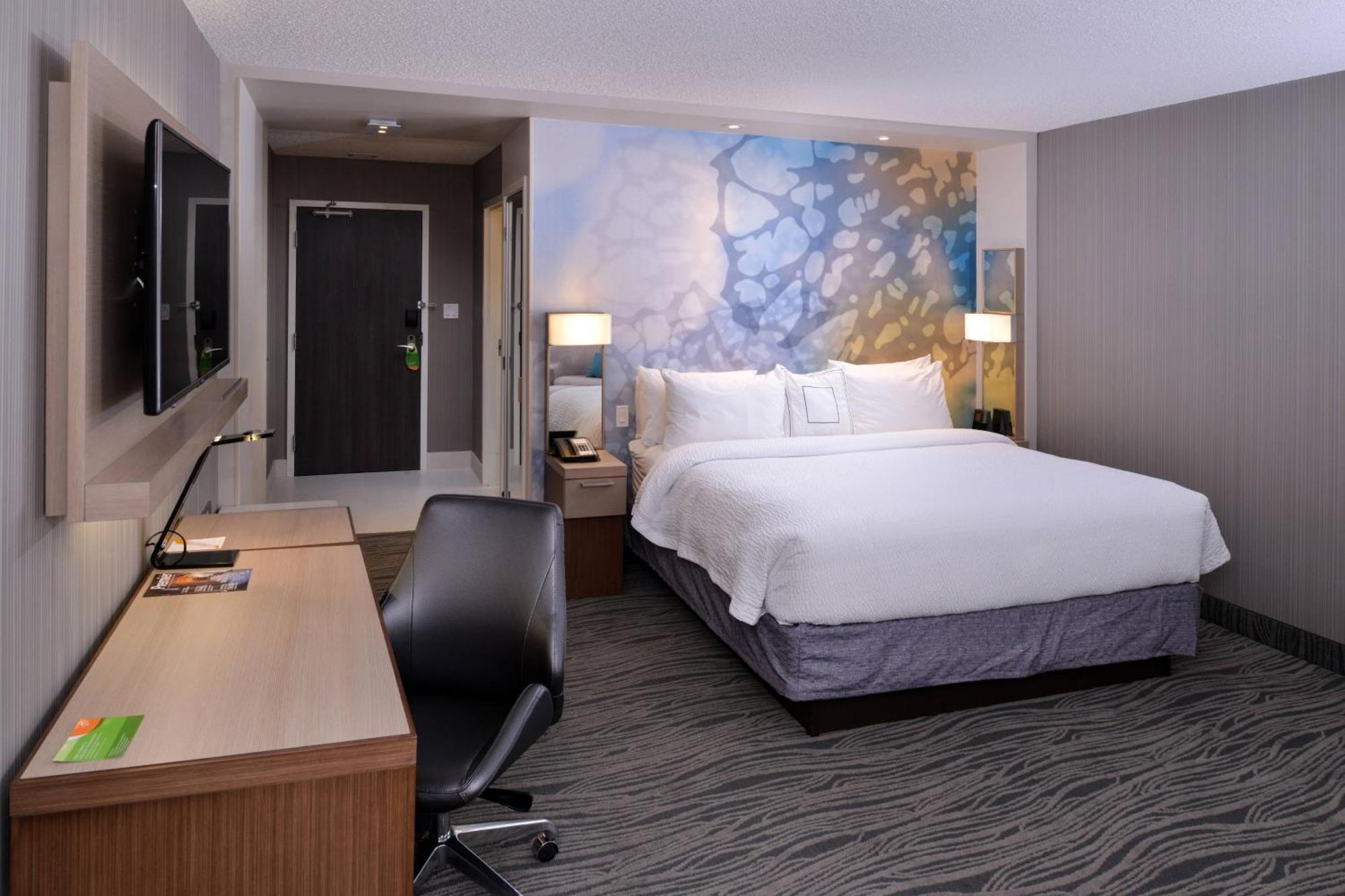 Готель Courtyard By Marriott Saskatoon Airport Екстер'єр фото